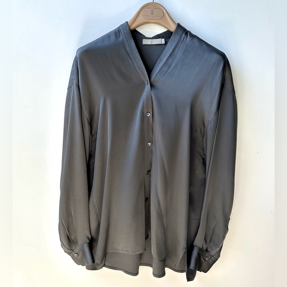 EUC Vince V-neck Stretch-Silk Satin Blouse in Mineral (gray), Relaxed Fit, S - Picture 5 of 16